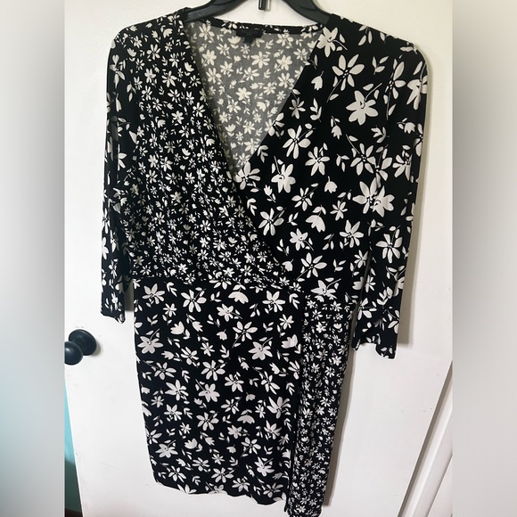 TALBOTS BICOLOR DITSY WRAP JERSEY DRESS - Picture 2 of 3